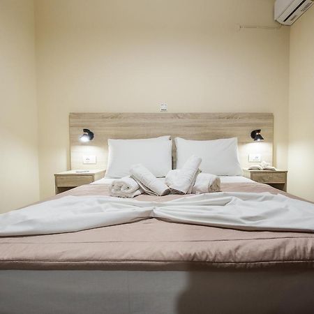 Mavros Molos Seaside Apartment Kíssamos Exteriör bild