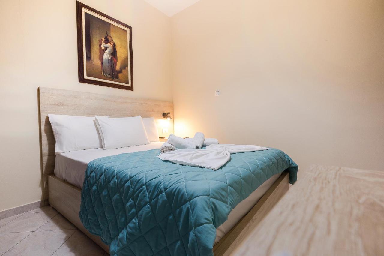 Mavros Molos Seaside Apartment Kíssamos Exteriör bild